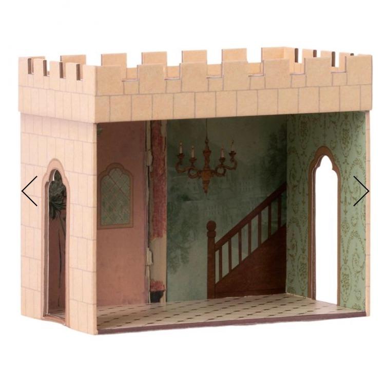 Maileg Schlosshalle aus Karton